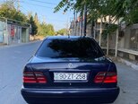 Mercedes E 200-5