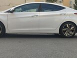 Hyundai Elantra-13