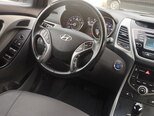 Hyundai Elantra-21