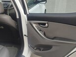 Hyundai Elantra-20