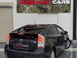 Toyota Prius-9
