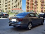 Volkswagen Jetta-8