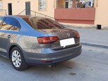 Volkswagen Jetta-6