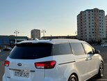Kia Carnival-5