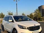 Kia Carnival-2