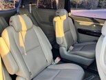 Kia Carnival-11