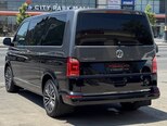 Volkswagen Multivan-5