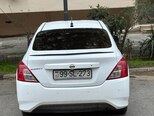 Nissan Sunny-6