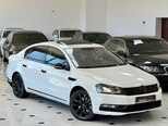 Volkswagen Passat-8