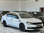 Volkswagen Passat-1