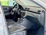 Volkswagen Passat-21