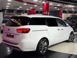 Kia Carnival-7