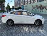Hyundai Accent-7