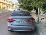 Hyundai Sonata-2