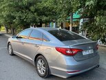 Hyundai Sonata-5