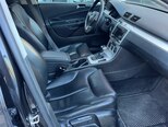 Volkswagen Passat-11