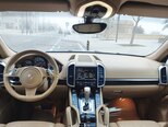 Porsche Cayenne-12