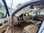 Porsche Cayenne-11