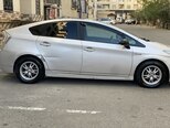 Toyota Prius-3