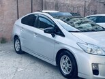 Toyota Prius-5