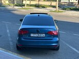 Volkswagen Jetta-2