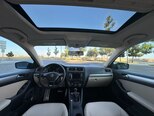 Volkswagen Jetta-12