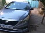 Hyundai Sonata-1