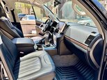 Toyota Land Cruiser-14