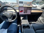 Tesla Model 3-10