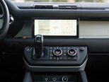 Land Rover Defender-17
