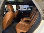 Audi Q8-13