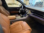 Audi Q8-11
