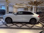 Audi Q8-5