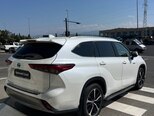 Toyota Highlander-4