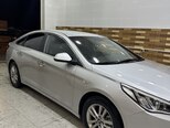 Hyundai Sonata-4
