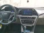 Hyundai Sonata-6
