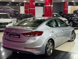 Hyundai Elantra-3