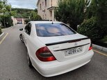 Mercedes E 280-12