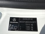 Mercedes E 300-26