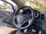 Kia Cerato-9