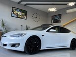 Tesla Model S-3