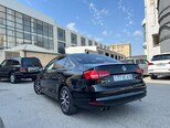 Volkswagen Jetta-8
