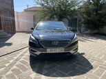 Hyundai Sonata-1