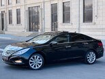 Hyundai Sonata-12