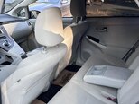 Toyota Prius-14