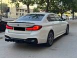 BMW 530e-12