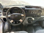 Ford Transit-16