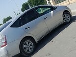Toyota Prius-5