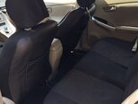 Toyota Prius-12