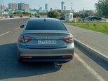 Hyundai Sonata-5